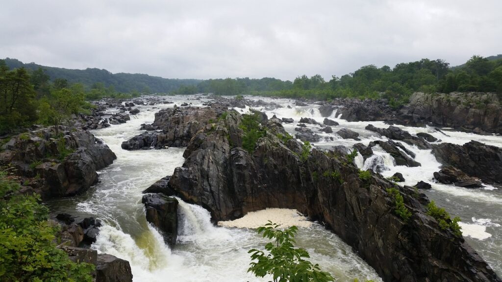 Great falls waterfall hike near dc 